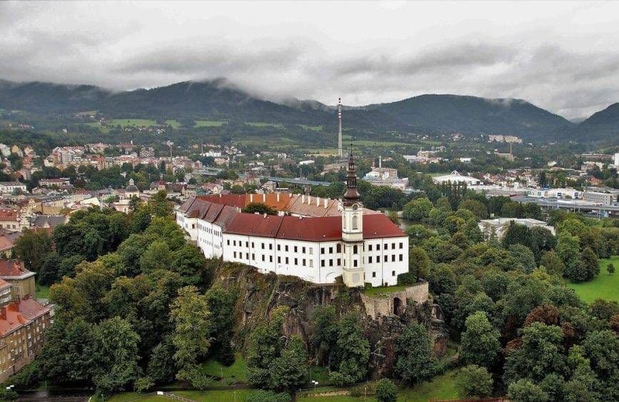 decin_free_pixabay-1060x707 (1)